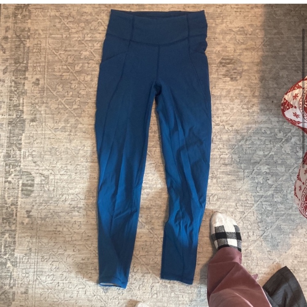 Lululemon Power Through High Rise 28 inch leggings size 4.